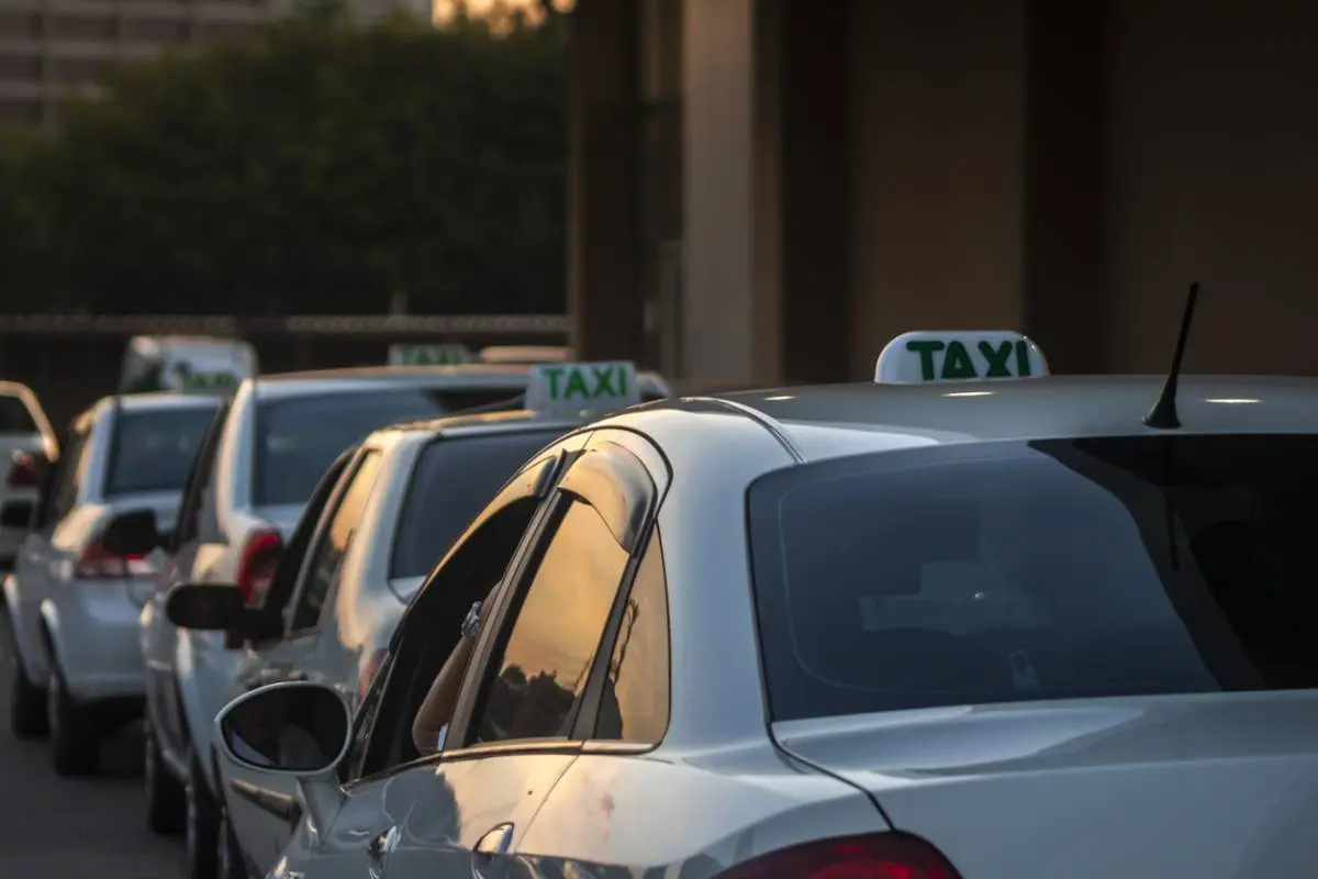 Taxi dans le Luberon : un chauffeur qui connaît chaque route