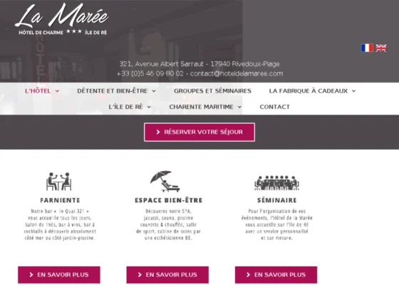 Un hôtel avec piscine à l'ile de ré