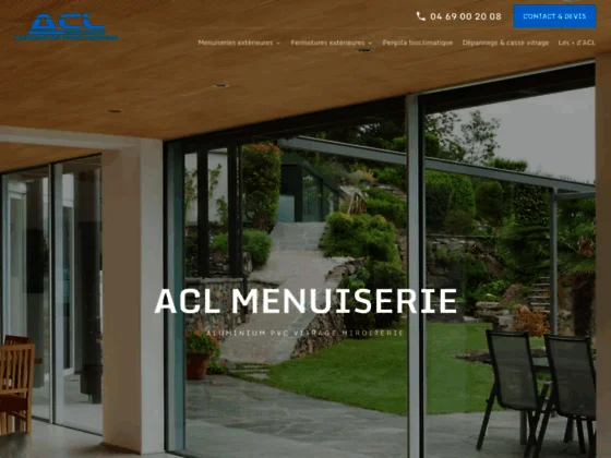 Store banne extérieur : la pose par des professionnels