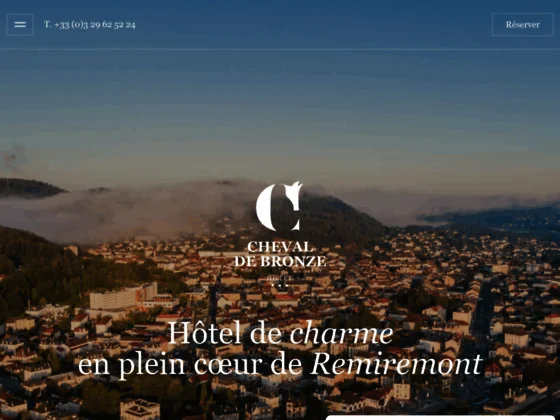 L'hôtel ** du cheval de bronze