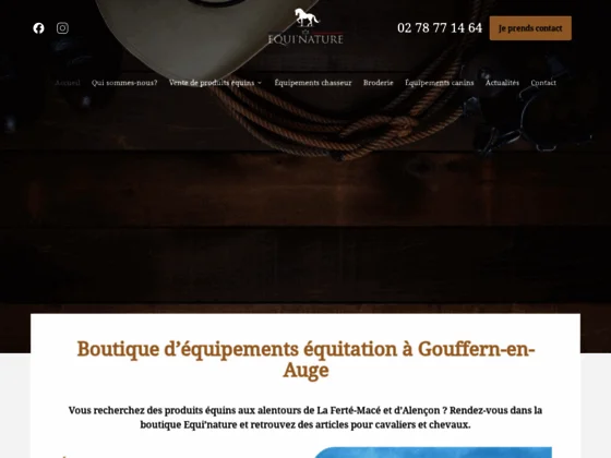 Vêtements légers de chasse au sein du magasin Equi'nature à Gouffern-en-Auge